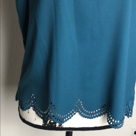 Valerie Bertinelli Blouse With Scallop Trim - Picture 3 of 6